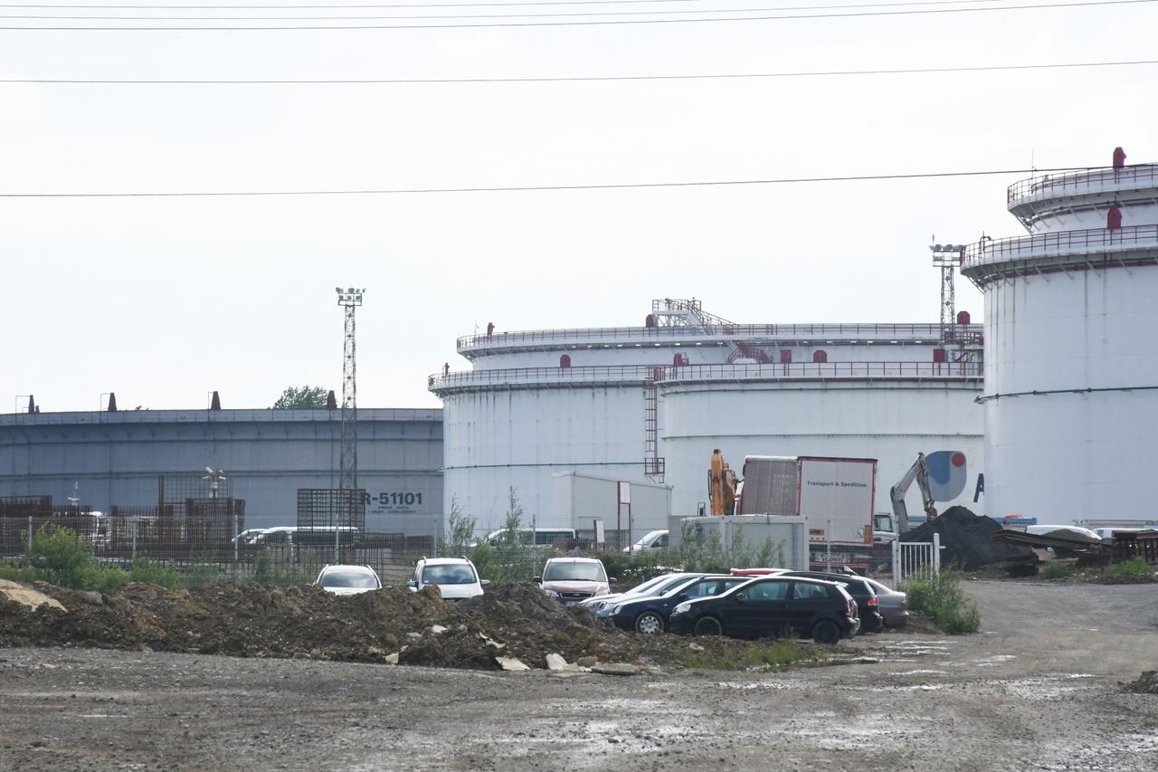 Izgradnja novih naftnih rezervoara na JANAF-ovom Terminalu Sisak