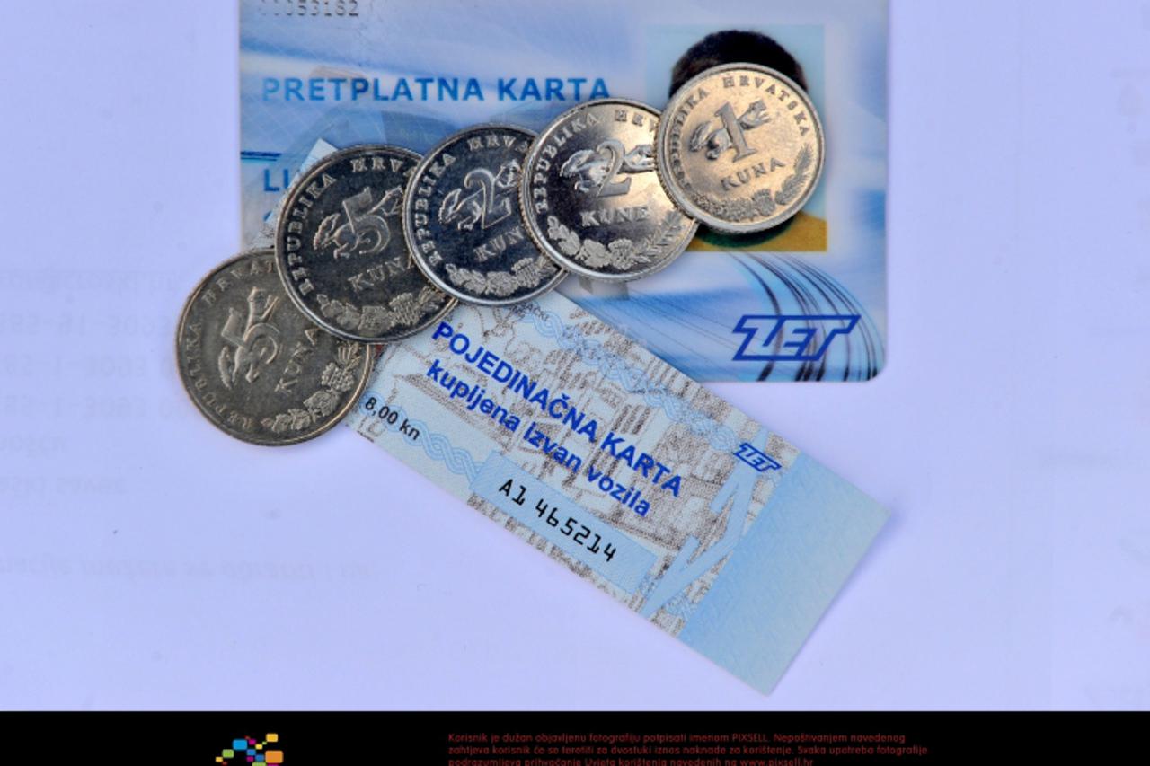 '22.12.2011., Zagreb - Iz Zagrebackog elektricnog tramvaja najavljeno je  poskupljenje javnog prijevoza, karta bi trebala kostat 15kn, a djacki pokaz 175kn, te bi se ukinulo placanje karte SMS-om.   P