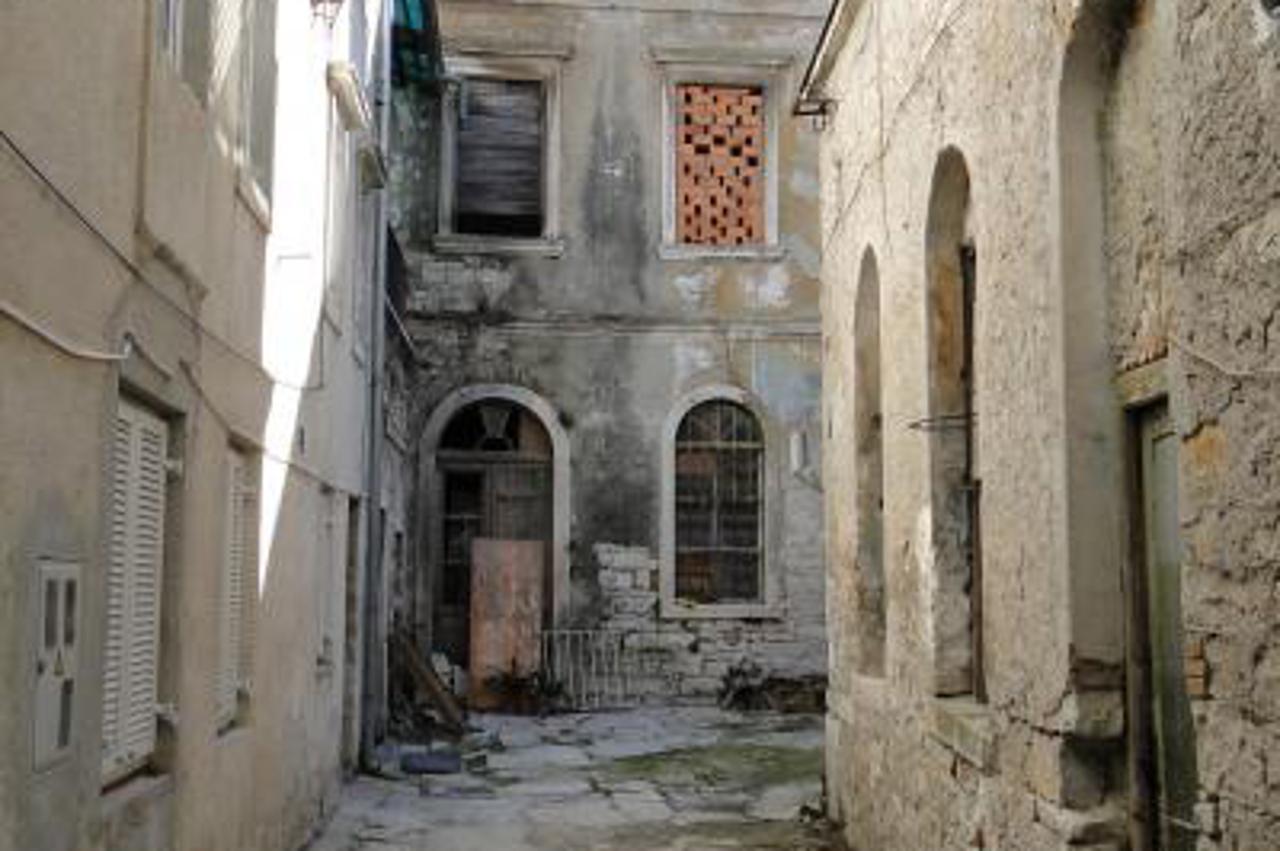 pula, ozlijeđeno dijete (1)