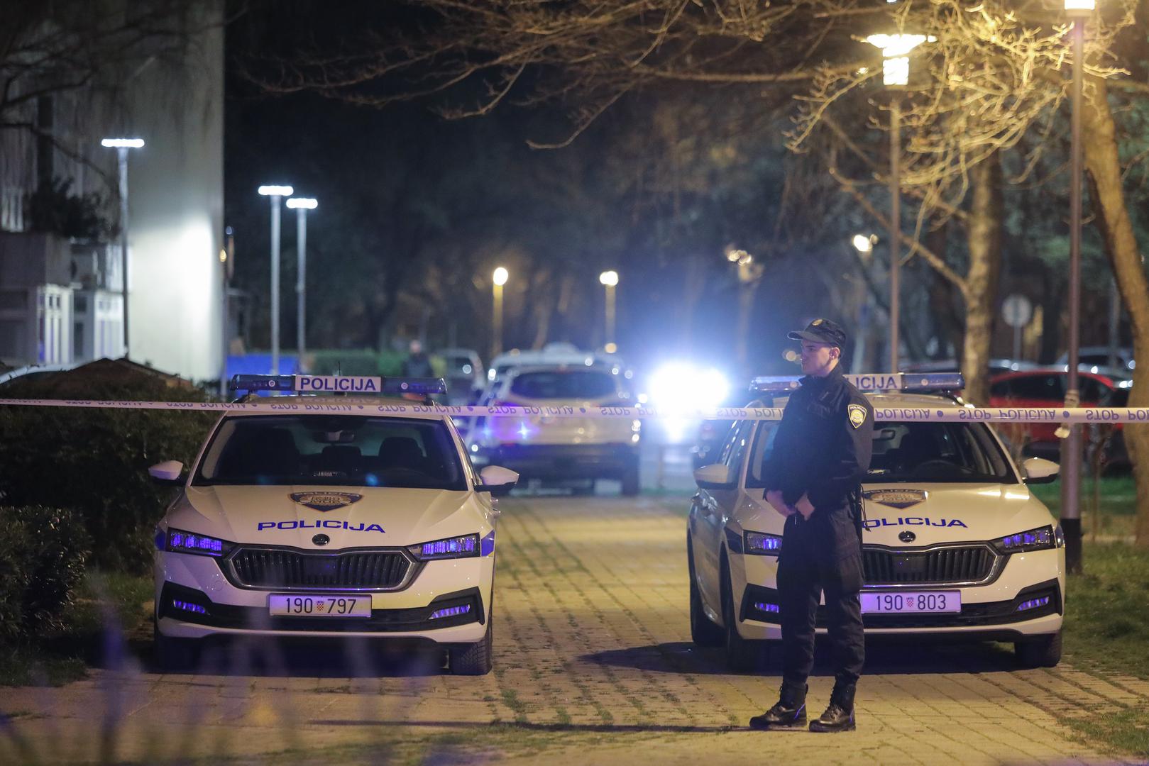 21.03.2023., Zagreb - U Ulici Bozidara Magovca, pred kaficem Orlando, dvojca muskaraca sukobila se na ulici pri cemu je jedan ranjen vatrenim oruzjem. Photo: Tomislav Miletic/PIXSELL