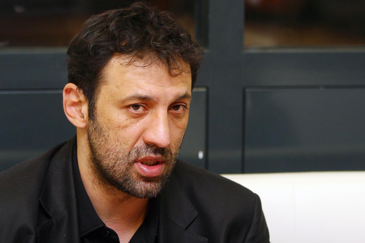 Vlade Divac