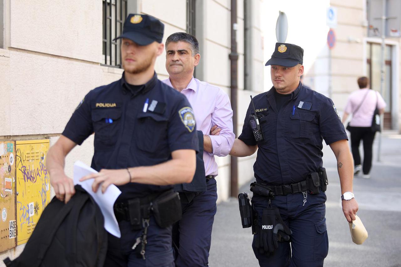 Rijeka: Uhićeni gradonačelnik Buja doveden na ispitivanje u prostorije USKOK-a 