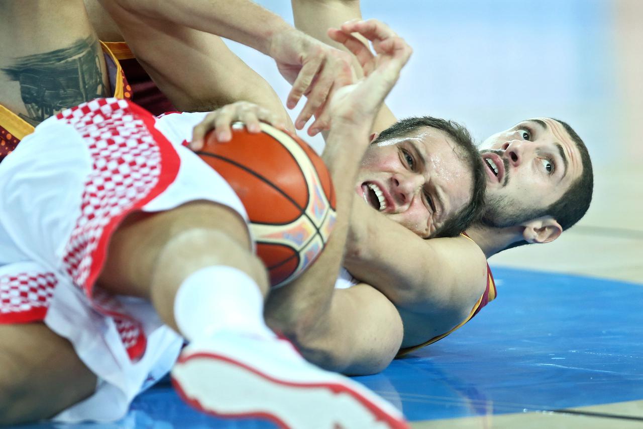 08.09.2015., Arena Zagreb, Zagreb - EuroBasket 2015., skupina C, 03. kolo, Hrvatska - Makedonija. Eurobasket 2015 po prvi puta odrzava se u cetiri drzave. Hrvatska (Zagreb), Njemacka (Berlin), Litvija (Riga) i Francuska (Montpellier) ugostit ce kosarkase 