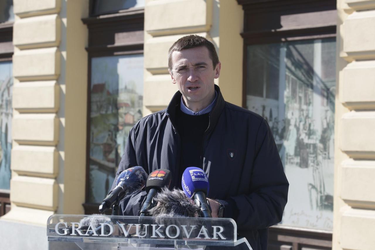 Vukovar: Ivan Penava i Marina Sekulić o podacima turističke sezone u 2019.godini