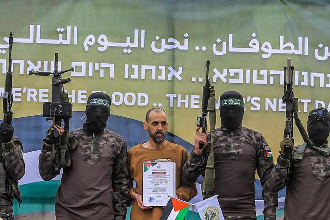 Hamas hands over three Israeli hostages to ICRC