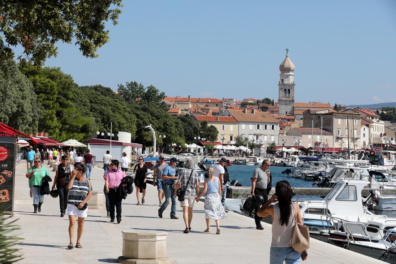 Otok Krk još je uvijek pun turista