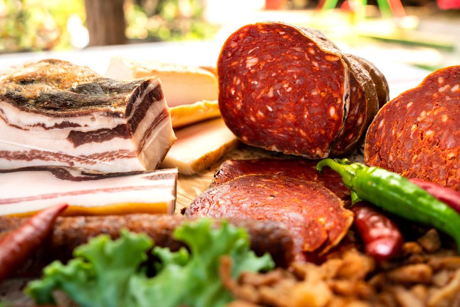 Kulen, slanina i čvarci