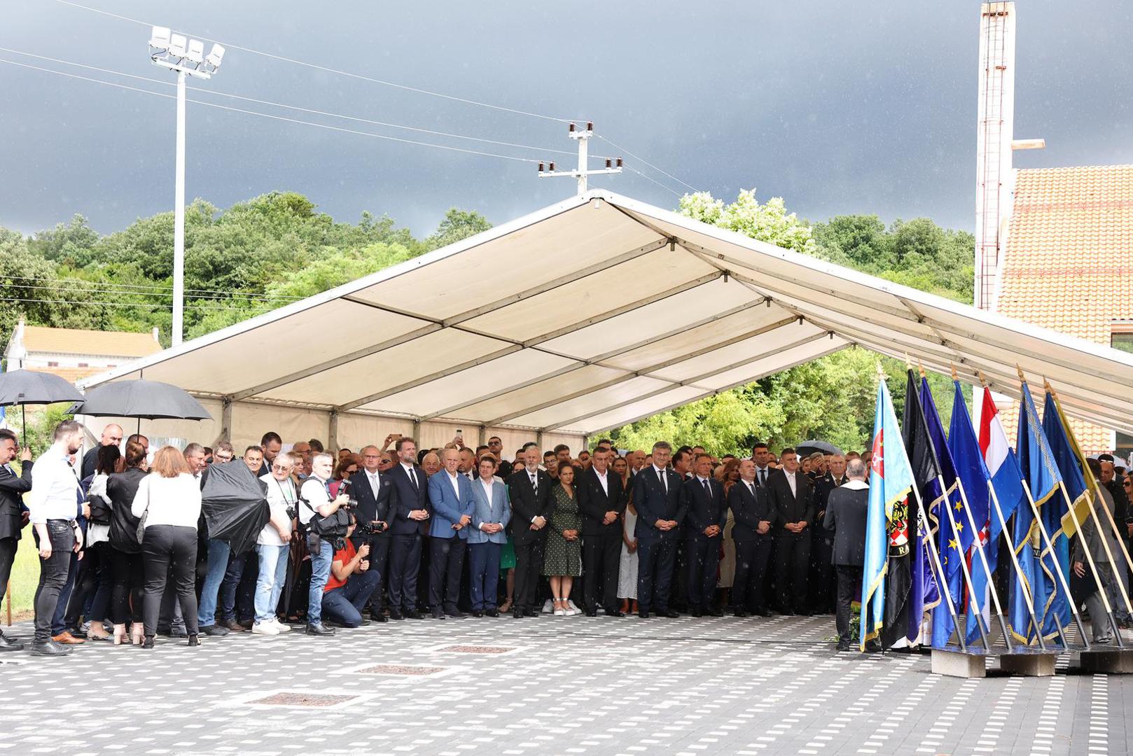 06.08.2023., Arzano - U cast prvog hrvatskog poginulog redarstvenika Josipa Jovica drzavni vrh otvorio spomen sobu i memorijalni centar Josip Jovic u Arzanu Photo: Ivana Ivanovic/PIXSELL