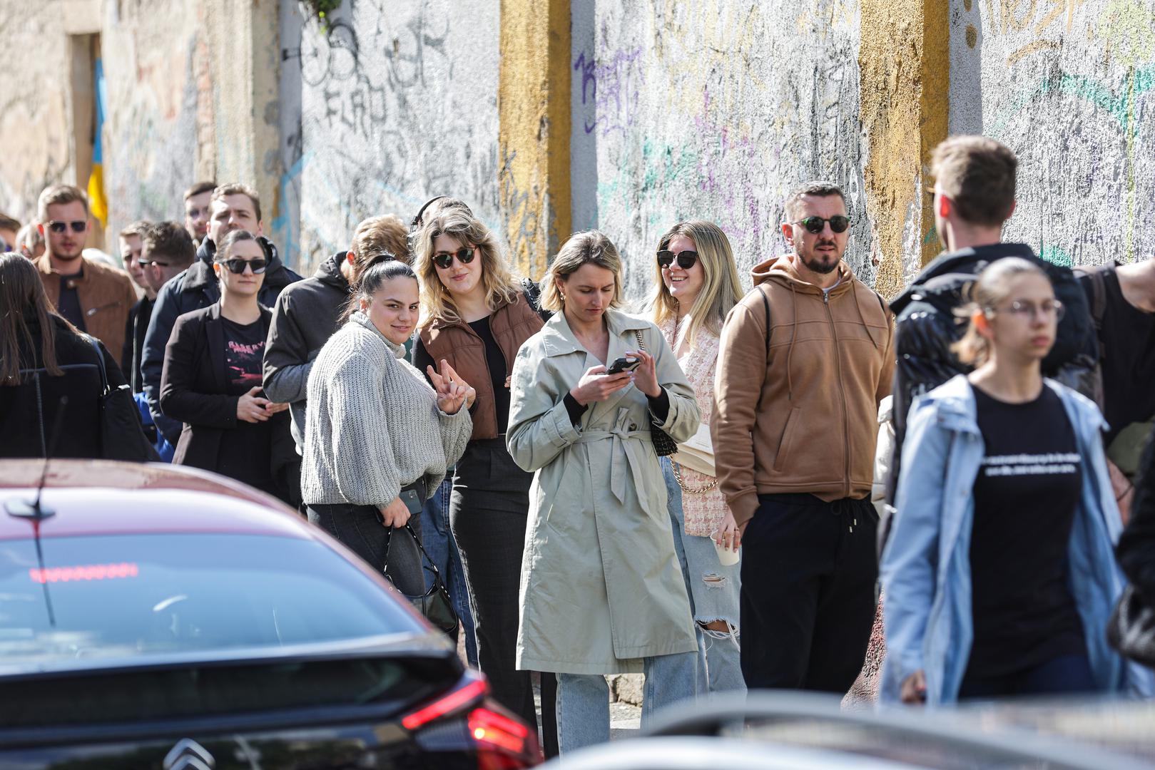 17.04.2024., Zagreb - Glasanje u Varsavskoj ulici stvorilo je velike redove.  Photo: Luka Stanzl/PIXSELL