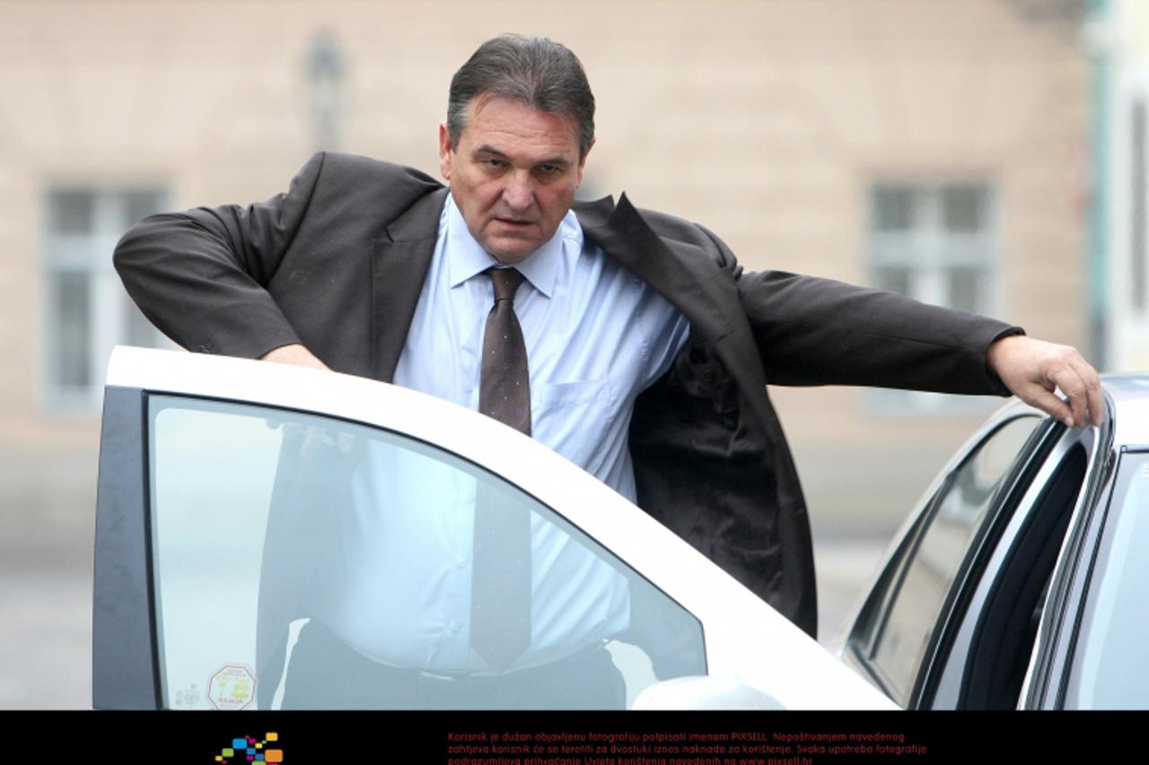 \'29.12.2011., Zagreb - Prva sjednica Vlade pod vodstvom premijera Zorana Milanovica.Radimir Cacic  Photo: Petar Glebov/PIXSELL\'