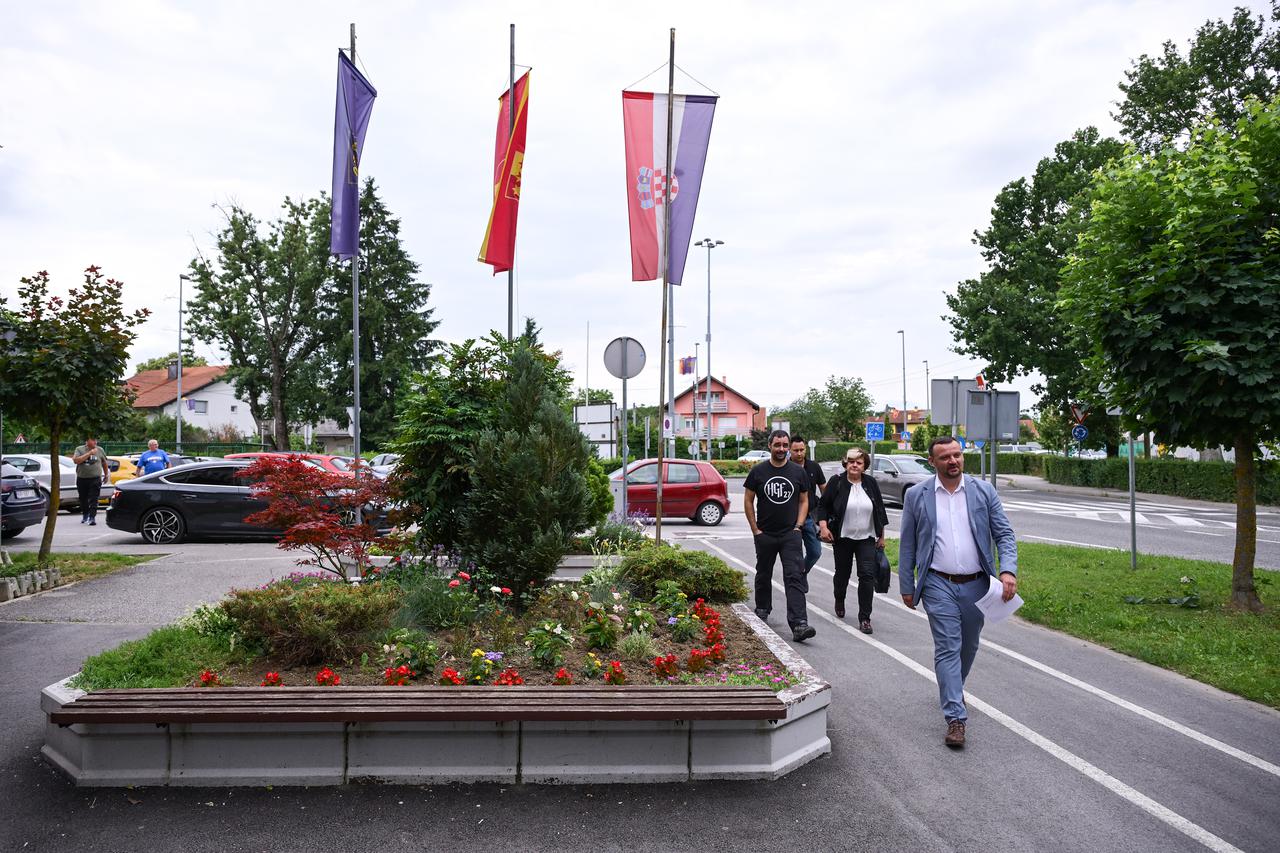 Oroslavje: Viktor Šimunić dolazi u ured gradonačelnika u pratnji istražitelja
