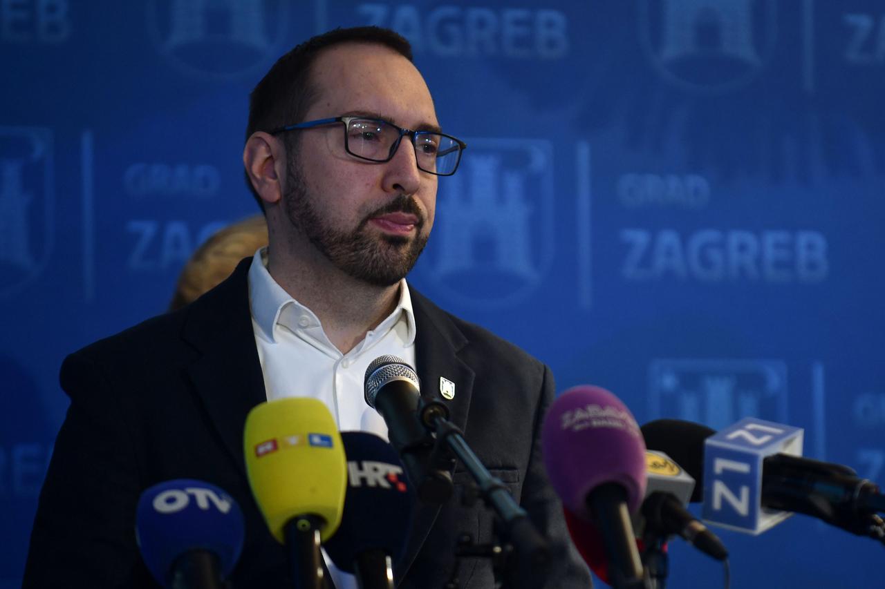 Zagreb: Tomašević i Dolenec održali redovnu konferenciju za medije