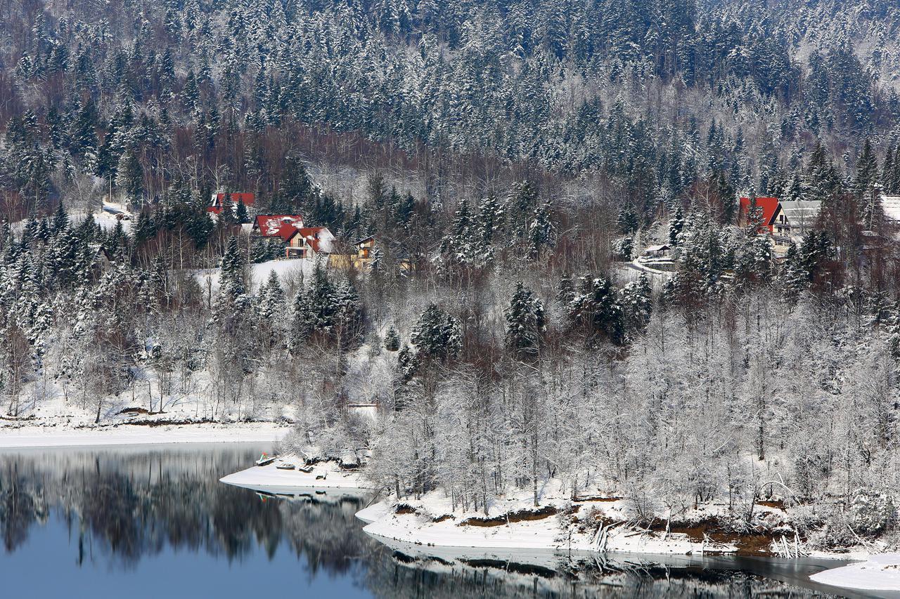 Lokve i Lokvarsko jezero pod snijegom