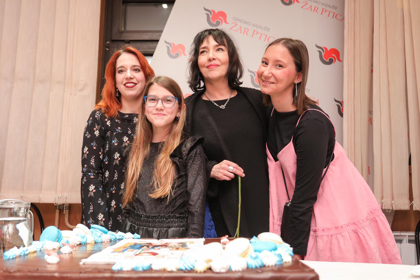 04.03.2023., Zagreb - U kazalistu Zar ptica premijera predstave Dnevnik Pauline P. Nika Ivancic, Katja Matkovic, Gorana Marin, Paulina Polak. PRILIKOM OBJAVE FOTOGRAFIJE ZASTITITI IDENTITET DJETETA (ZAMUTITI LICE) Photo: Tomislav Miletic/PIXSELL