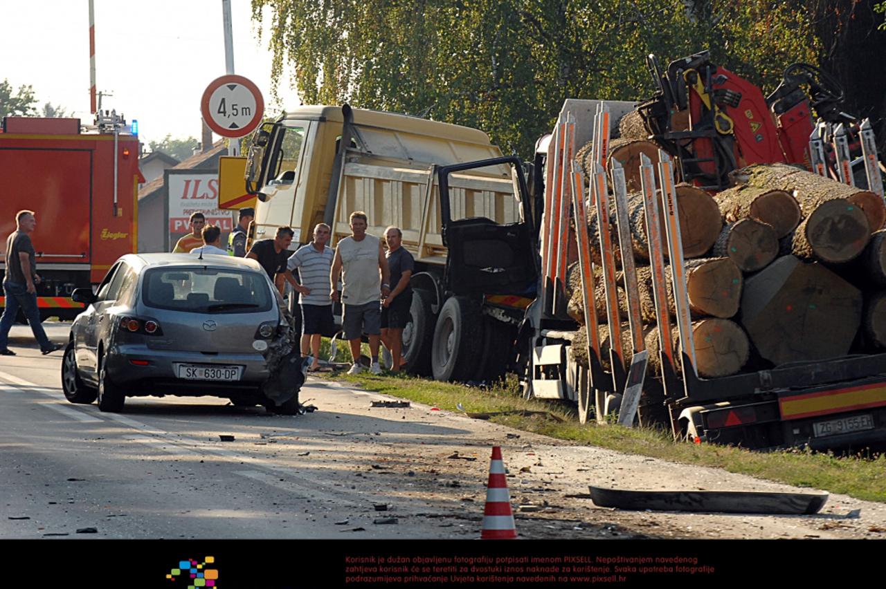 sudar kamiona,policija (1)