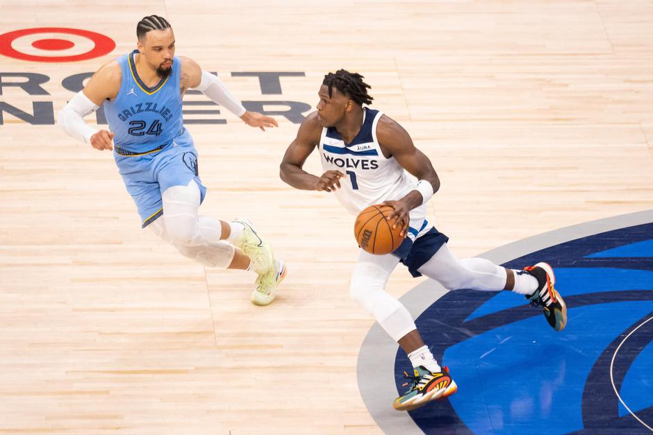 NBA: Memphis Grizzlies at Minnesota Timberwolves