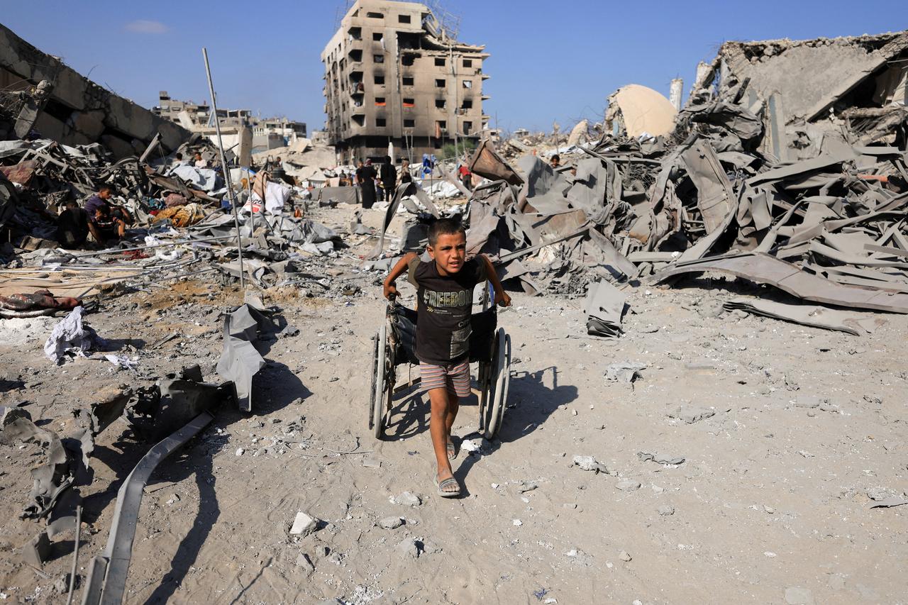 storyeditor/2025-08-07/2025-08-06T081613Z_755986379_RC2H1GA2TN9R_RTRMADP_3_ISRAEL-PALESTINIANS-GAZA.JPG