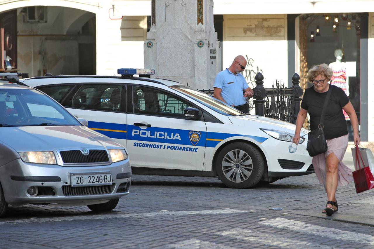 Zagreb: Jedna osoba ozlijeđena nakon što se automobil zaletio u zid trgovine