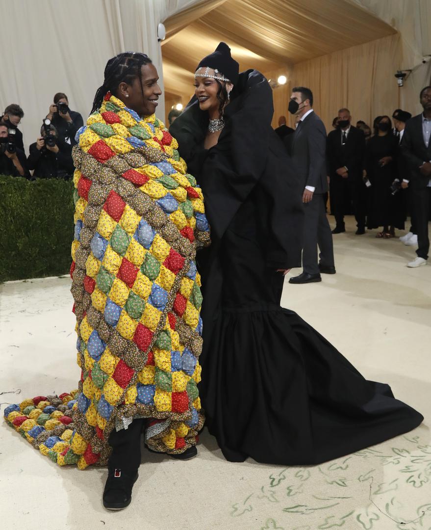 Rihanna je poput Kim vjernost poklonila Balenciagi.