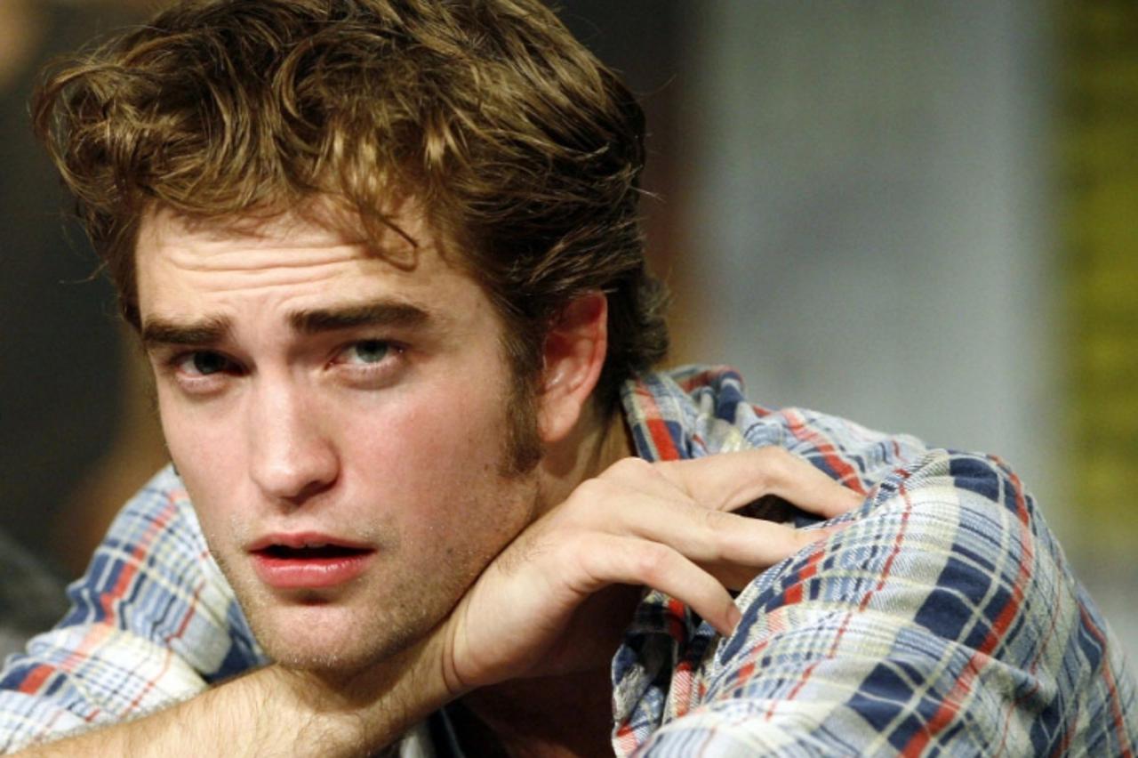 Robert Pattinson