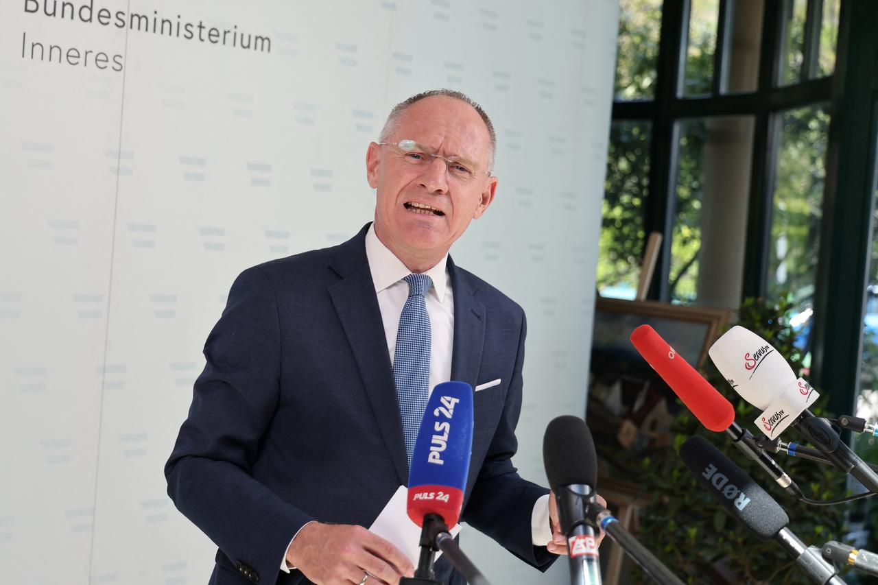 Interior ministers of German-speaking countries meet in Krems