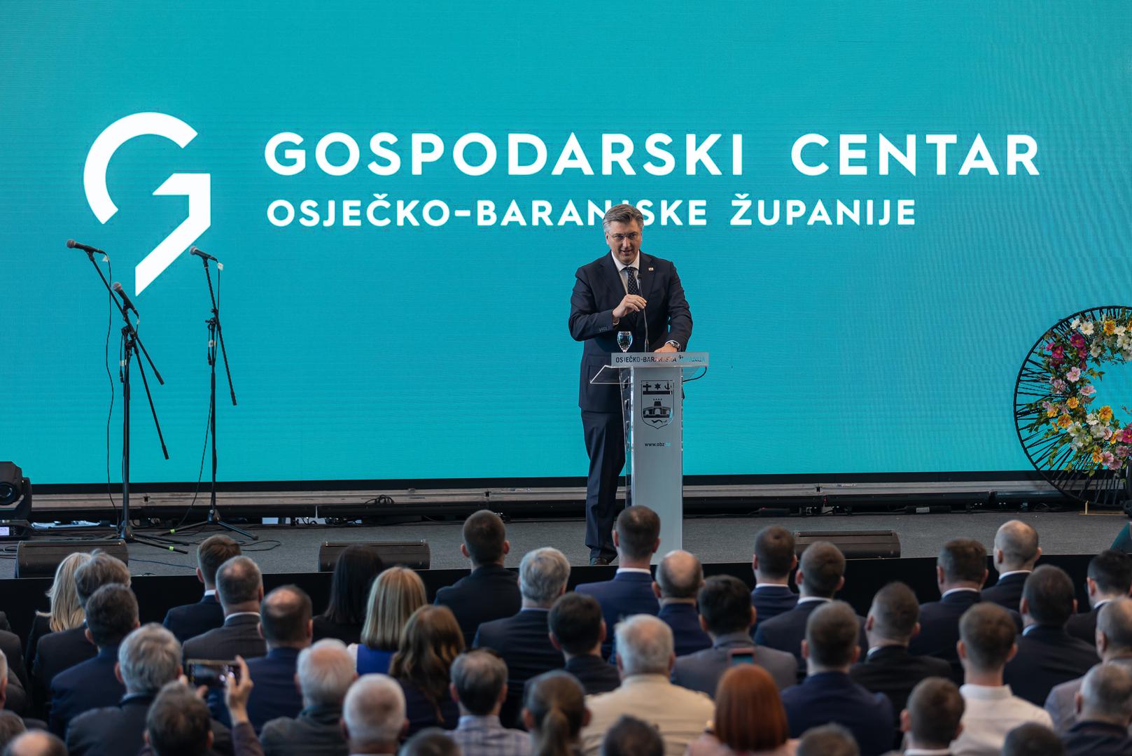 21.04.2023., Osijek - Predsjednik Vlade Andrej Plenkovic sudjelovao je na svecanosti otvorenja Gospodarskog centra Osjecko-baranjske zupanije i Proljetnog sajma. Photo: Davor Javorovic/PIXSELL