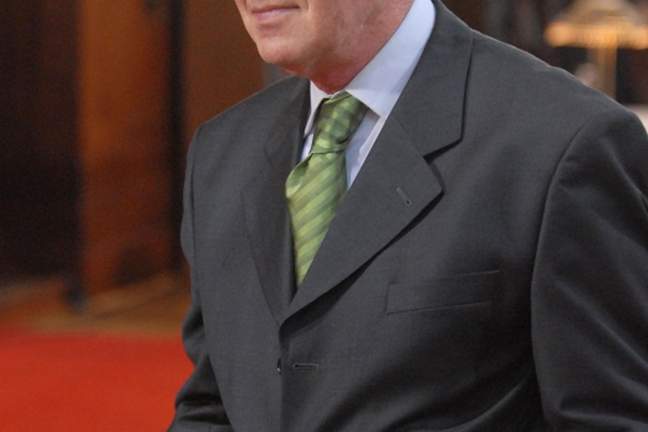 akademik zvonimir mrkonjić na stihu u regiji 