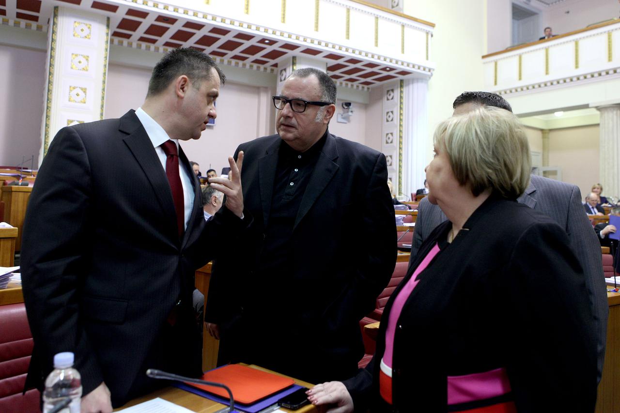 Aktualno prijepodne
