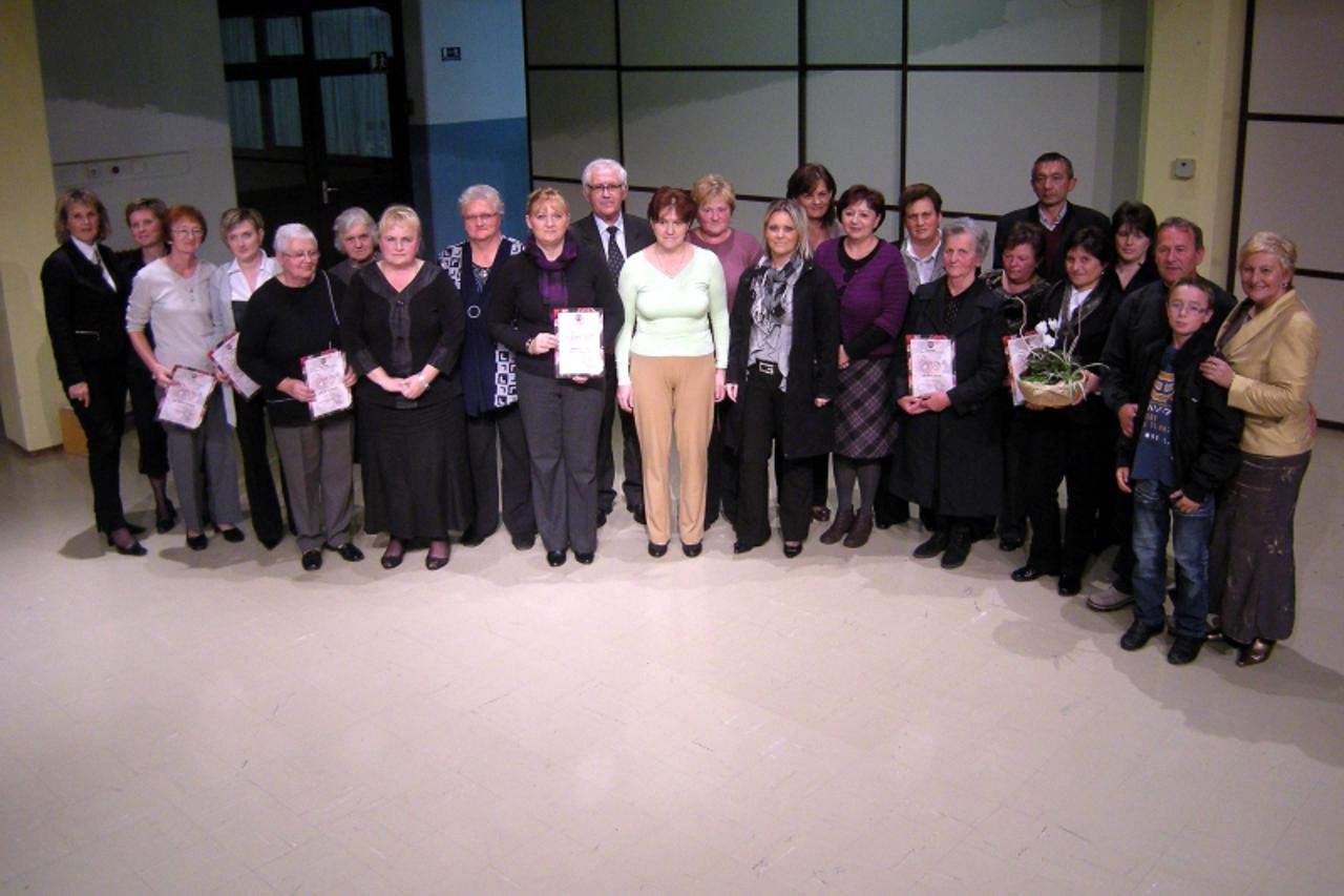 '                               '