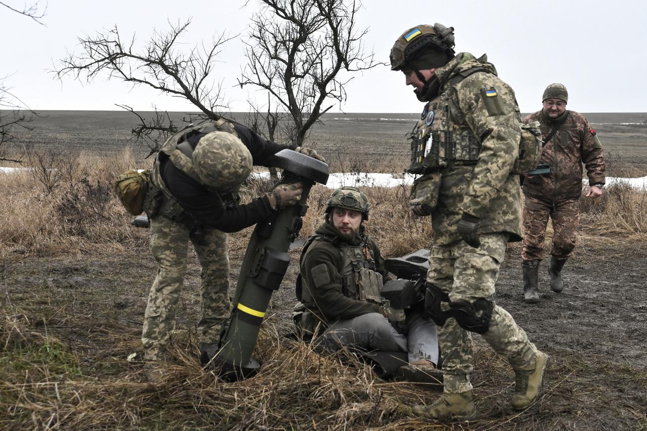 Military exercises of Ukrainian servicemen in Zaporizhzhia region