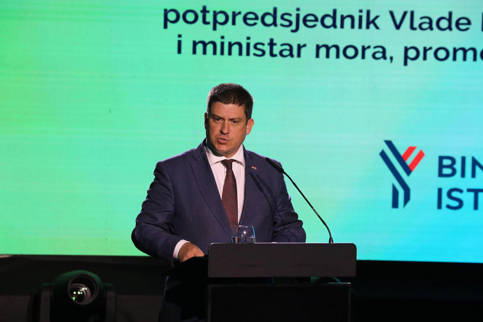 Ustvrdio je da je bušenje i uređenje druge cijevi te obnova stare bio jedan od najkompleksnijih poslova na cijelom istarskom ipsilonu.