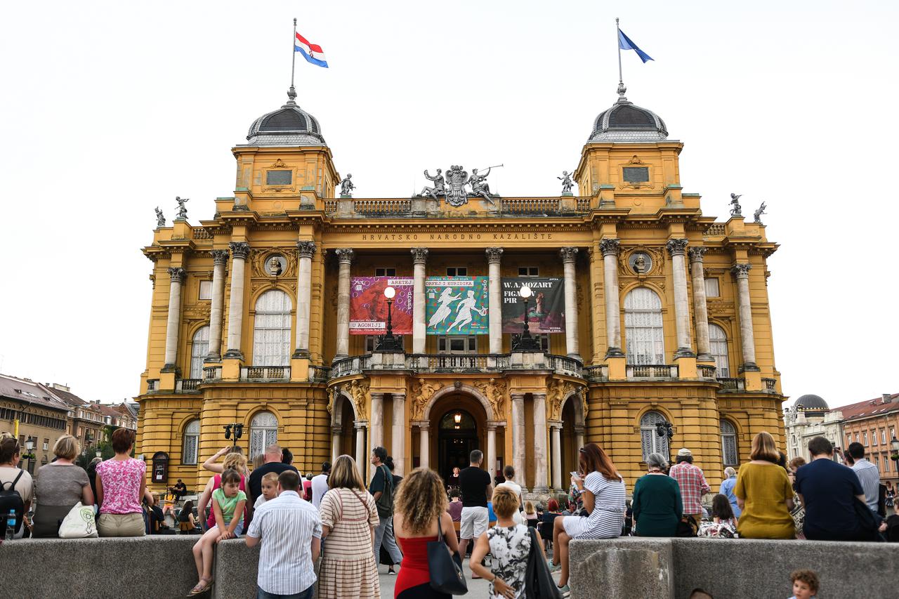 Zagrepčani uživaju u Ljetnim večerima HNK-a