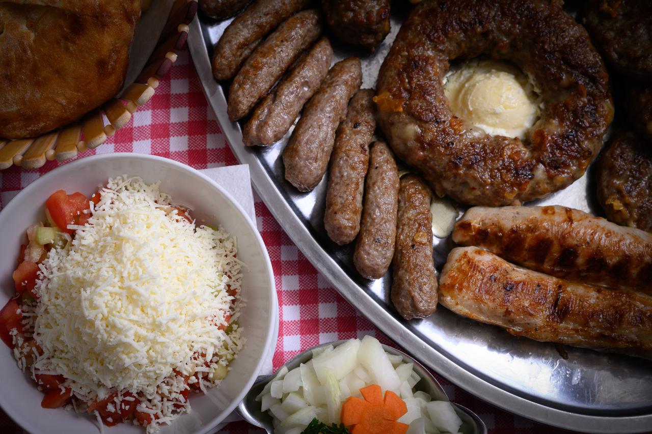 Restoran Tvornica pljeskavica Kosta