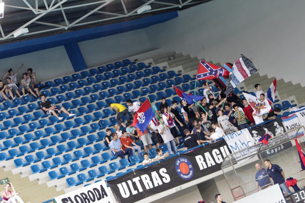 Jug tribine Gruž