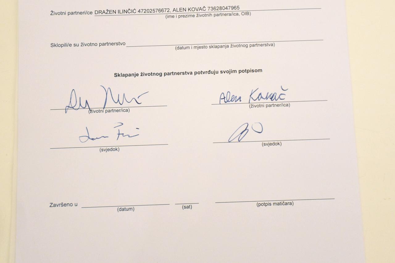 27.06.2015., Zagreb - U Starogradskoj vijecnici odrzano je vjencanje TV voditelja i novinara Drazena Ilincica s deckom Alenom Kovacem. Photo: Marko Lukunic/PIXSELL