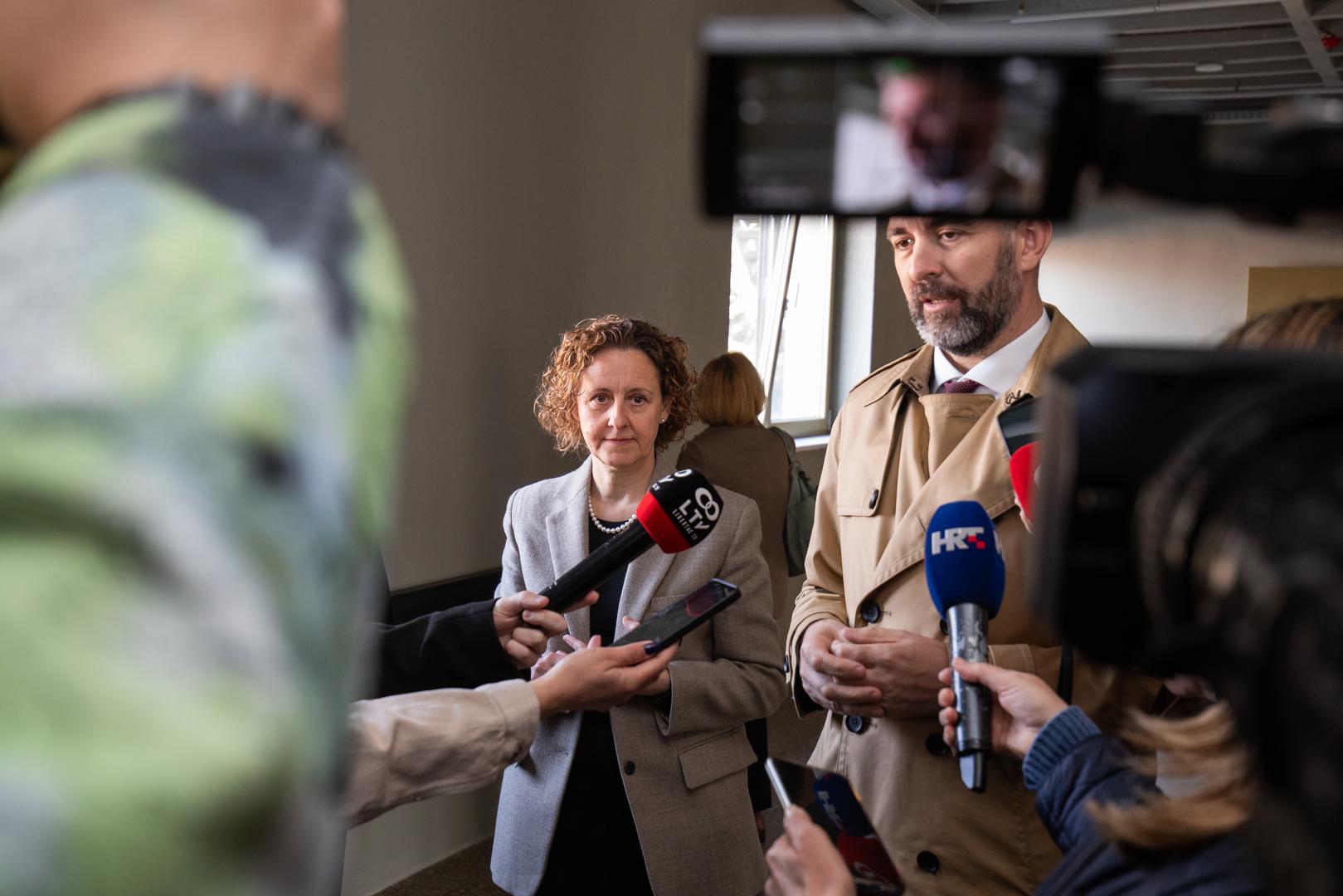 Obuljen Koržinek najavila je i nastavak financiranja obnove palače Sponza u kojoj je sjedište Hrvatskog državnog arhiva, gdje će se osmisliti i prezentacijski centar, kao i obnovu orgulja u franjevačkom samostanu Male braće. Dodala je i da su radovi na Orlandovom stupu pri završetku pa se uskoro očekuje skidanje plašta, dok će skela ostati do završetka finih radova. "Po preporuci konzervatora, bit će potrebno Orlandov stup zaštititi i ograničiti pristup pa ćemo vidjeti koje je rješenje najbolje“, rekla je.

