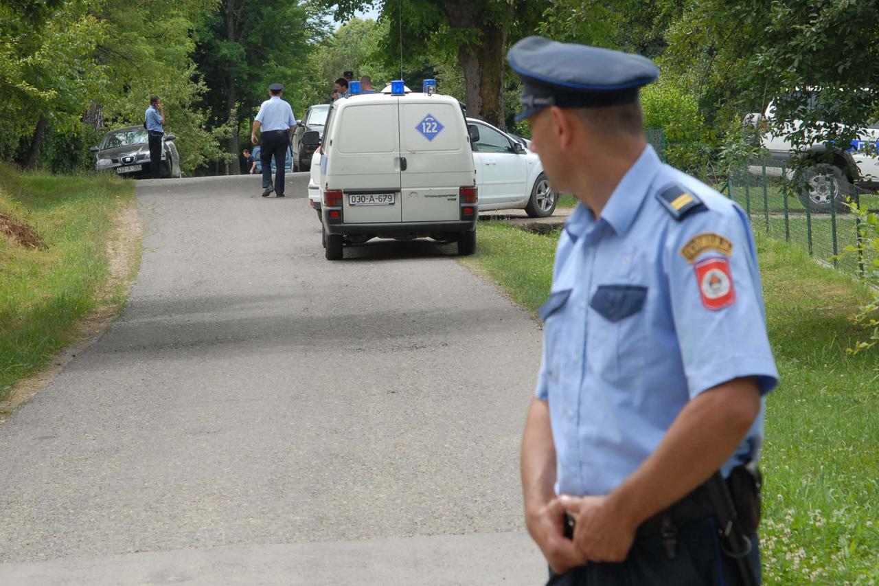 policija