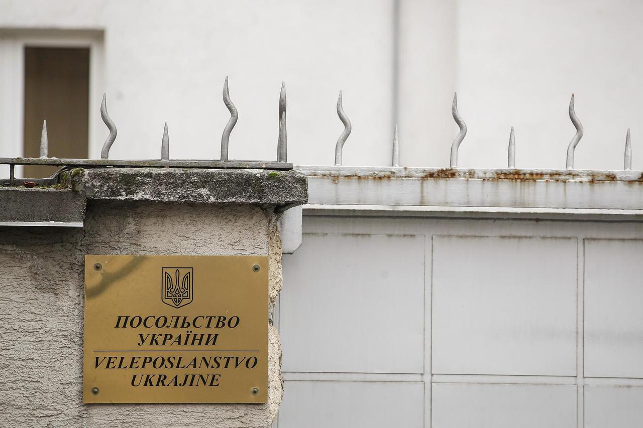 Ukrajinsko veleposlanstvo u Zagrebu dobilo paket sa životinjskim očima