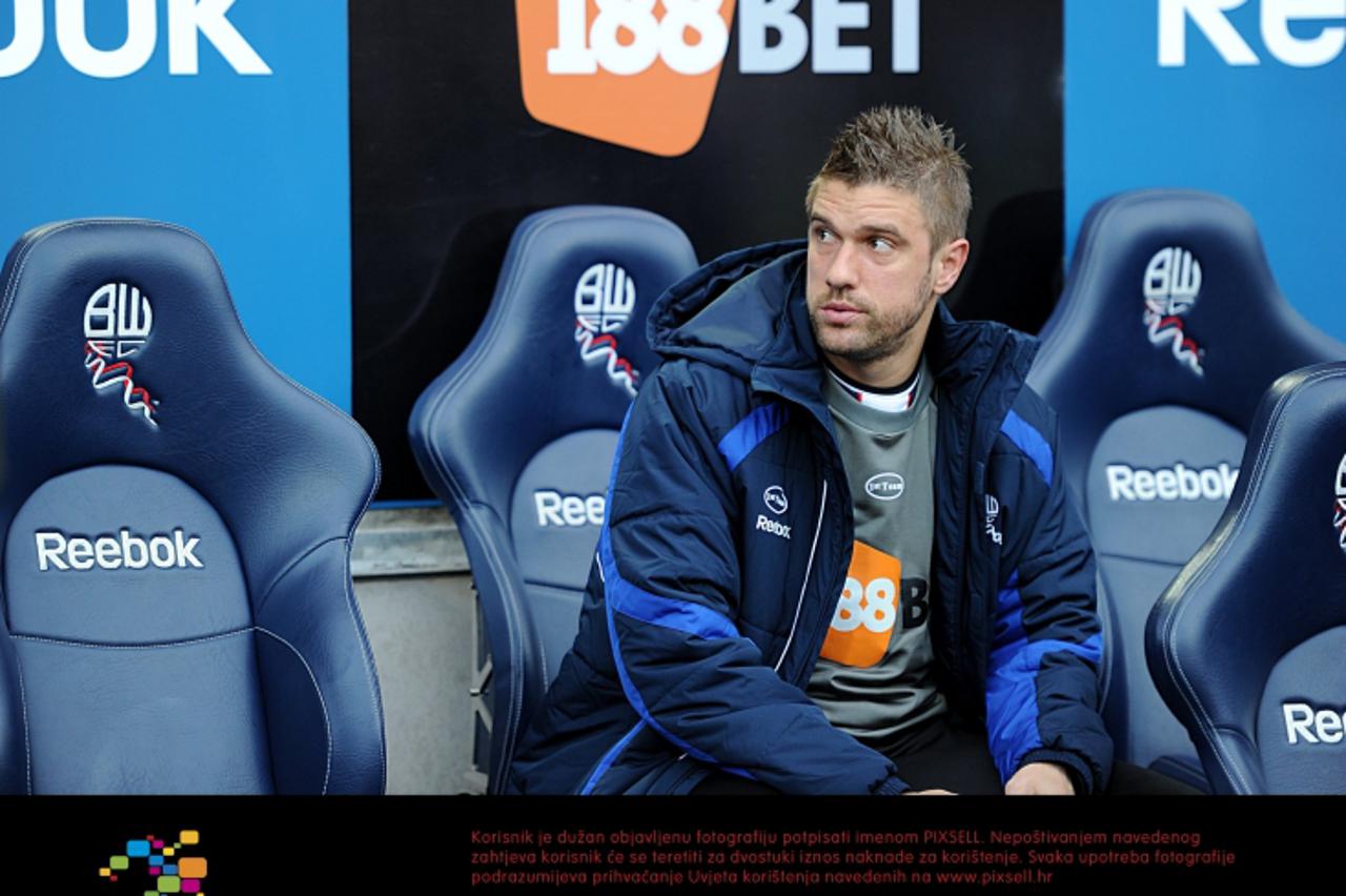 'Bolton Wanderers\' Ivan Klasnic on the substitutes bench prior to kick off Photo: Press Association/Pixsell'