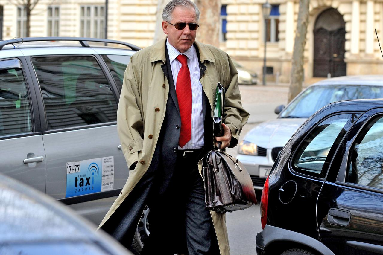 20.03.2012., Zagreb - Bivsi premijer Ivo Sanader dolazi na Zupanijski sud na pripremno rociste za Fimi mediju.  Photo: Marko Lukunic/PIXSELL