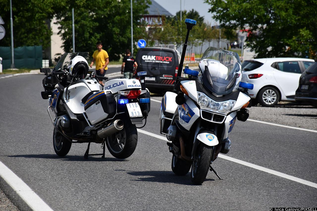 Slavonski Brod: U prometnoj nesreći smrtno stradao motociklist