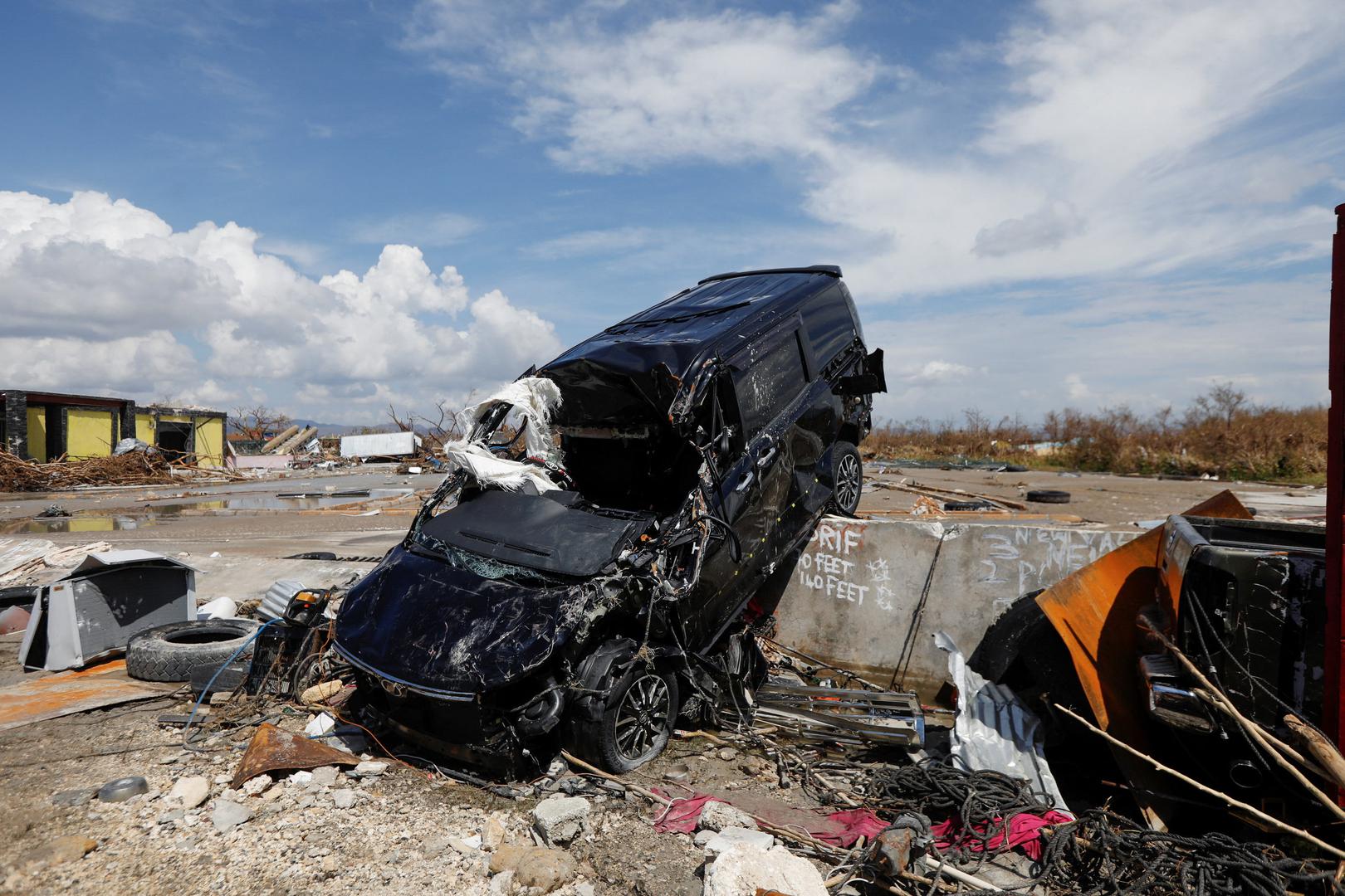 Melissa je za sobom ostavila smrtonosni trag uništenja na Karibima. Prema preliminarnim službenim podacima, 30 ljudi je poginulo na Haitiju, najmanje 19 na Jamajci i jedna osoba u Dominikanskoj Republici. Kuba i Bahami, u međuvremenu, izvijestili su o materijalnoj šteti, ali zasad nema smrtnih slučajeva.
