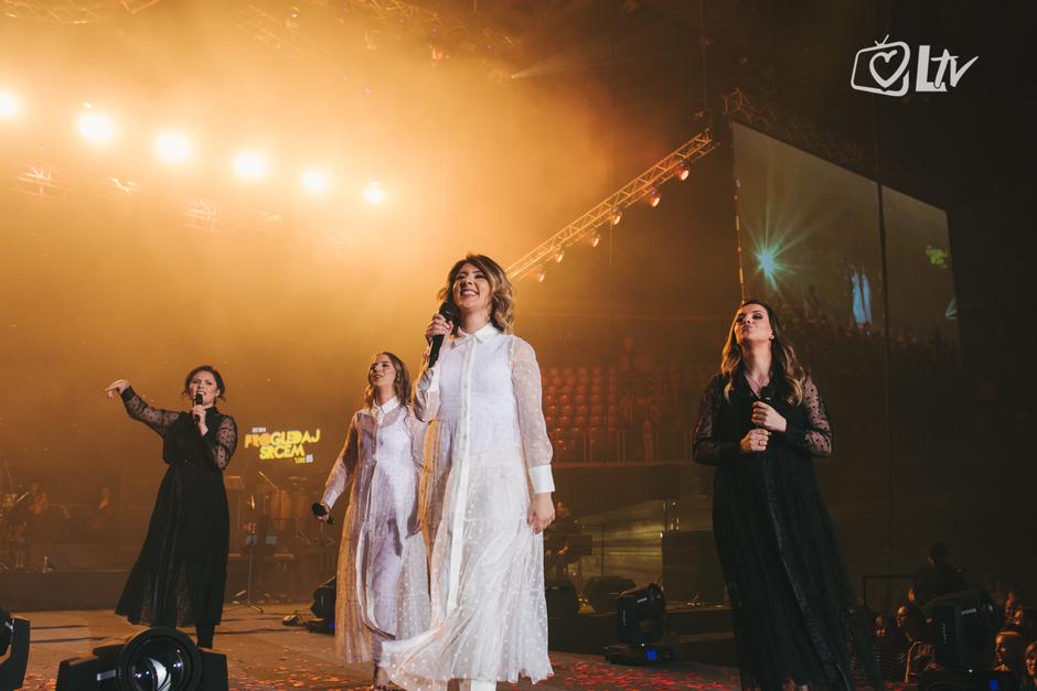 Koncert 'Progledaj srcem' na stadionu