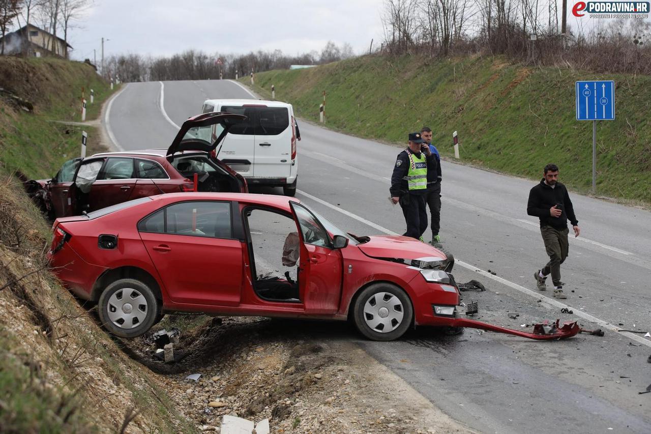 Trogir: Sudar dvaju vozila na Jadranskoj magistrali