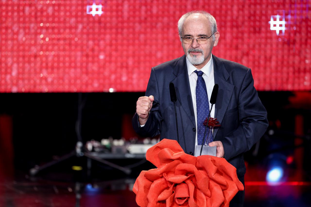 Zagreb: Dodjela medijske nagrade "Večernjakova ruža" u Hrvatskom narodnom kazalištu