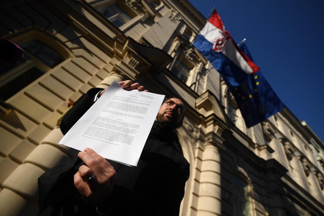 Zagreb: Tomislav Tomašević podnio kaznenu prijavu DORH-u protiv gradonačelnika Bandića