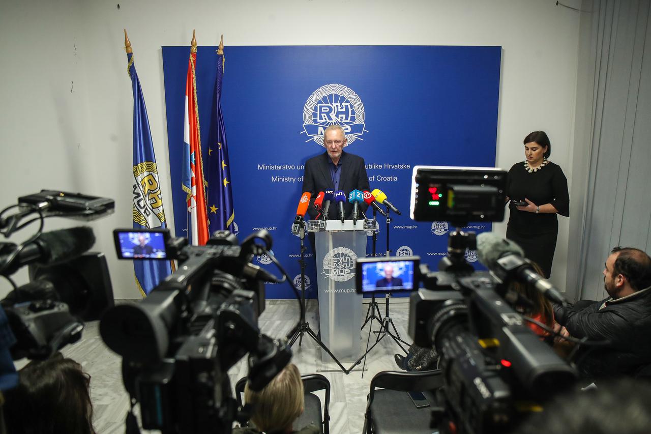 Ministar unutarnjih poslova Davor Božinović obratio se javnosti na temu ulaska u Schengen