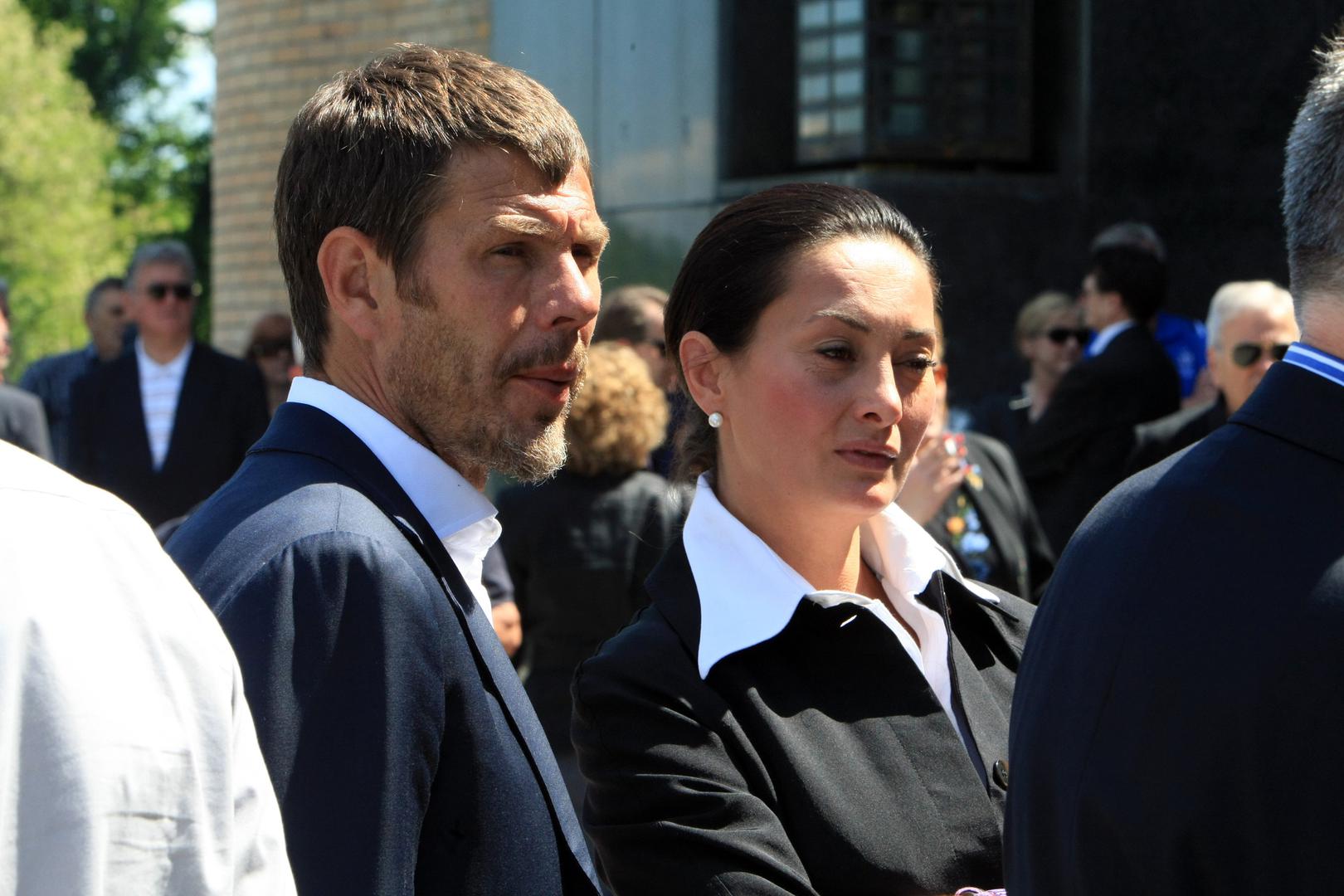 Naime, bivši nogometaš i njegova supruga, modna dizajnerica, poznati su po tome da se nerado javno eksponiraju, no za Valentinovo su odlučili poslati poruku koja je oduševila mnoge.