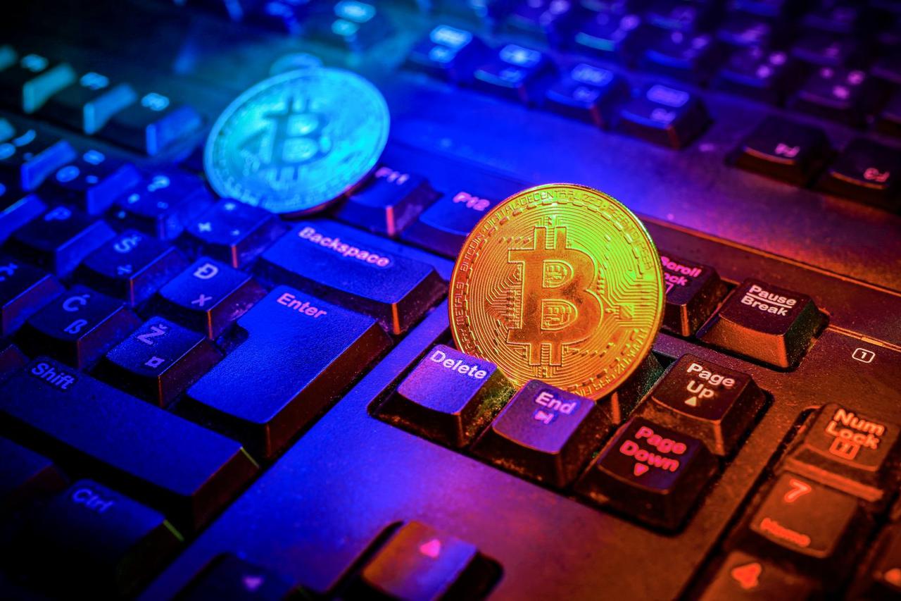 Bitcoin dosegnuo novi rekord i probio vrijednost od 62.000 dolara