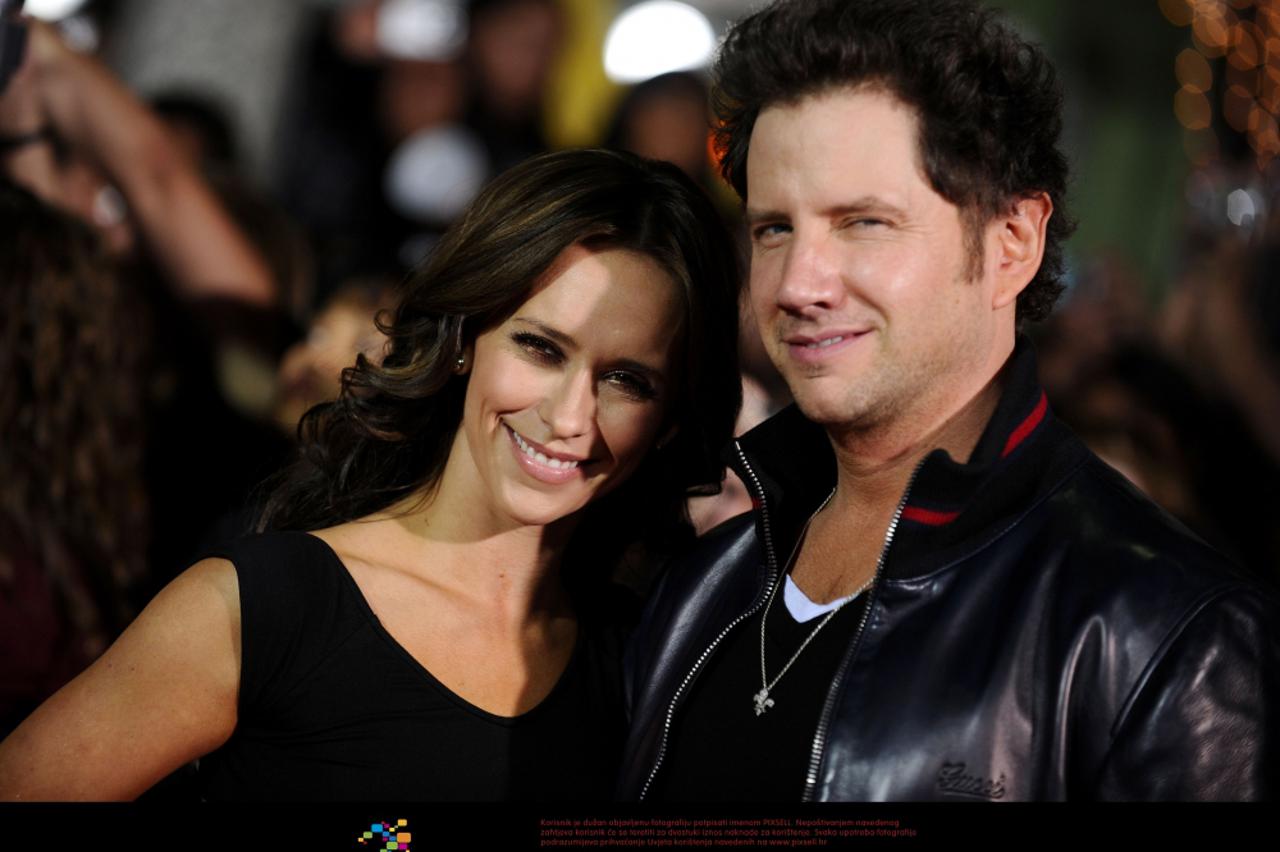 jennifer love